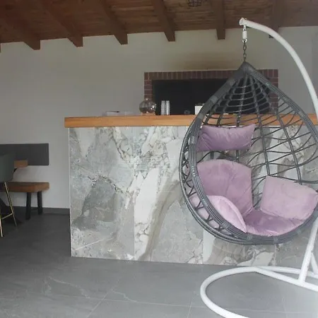 Feriehus Apartma Z Bazenom *