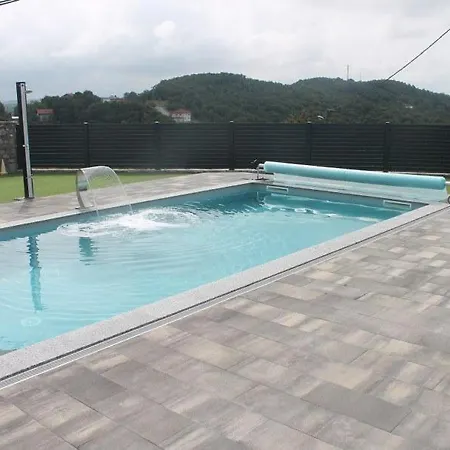 Apartma Z Bazenom Tatil Evi